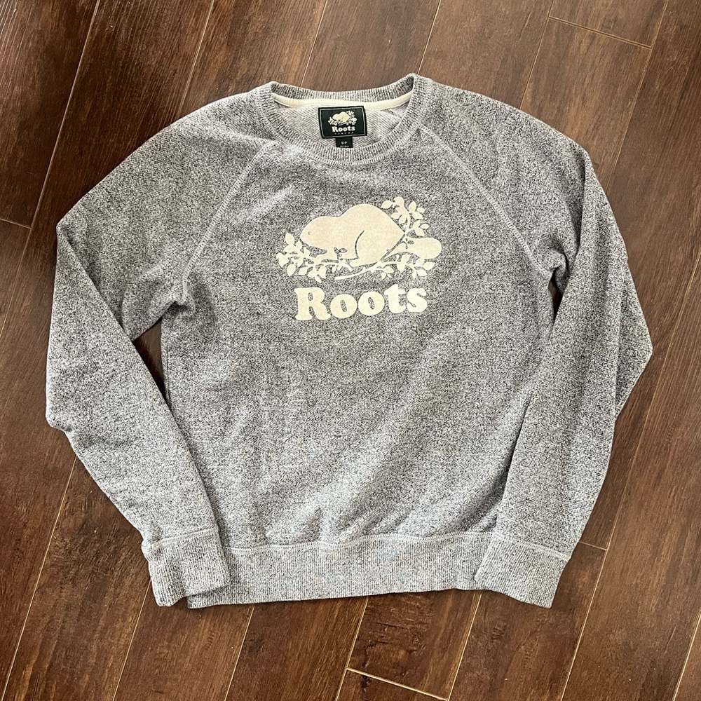 Roots heathered grey sweatshirt women’s S